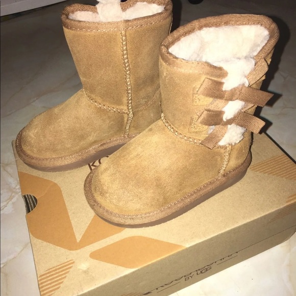 Toddler Ugg Boots - Picture 3 of 7